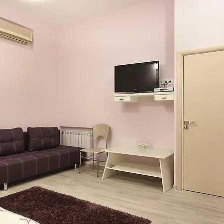 Basseynaya Апарт-отель Киев
